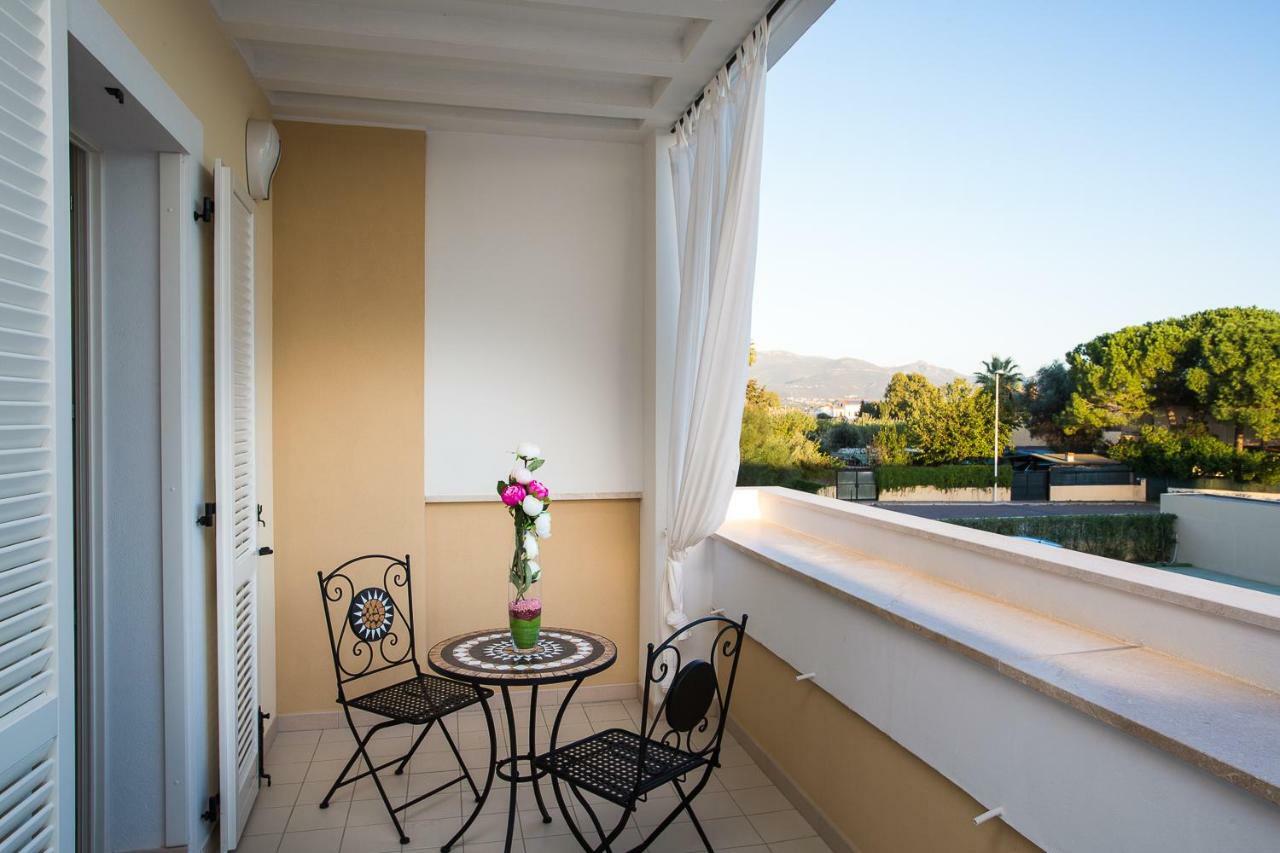 Residence Mar Mediterraneo Куарту-Сант'Элена Экстерьер фото
